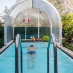 שחיה נגד הזרם